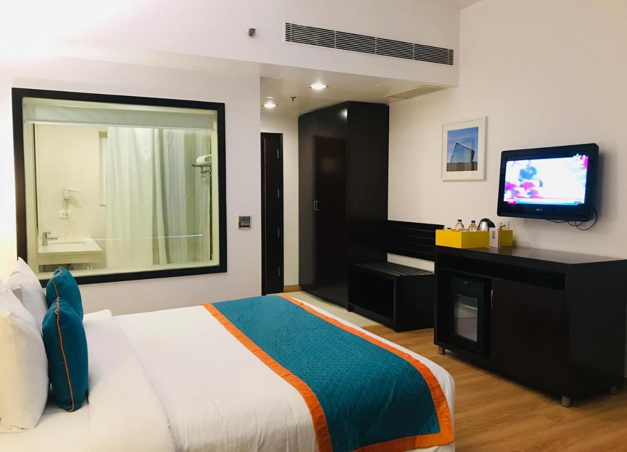 Golden Tulip City Centre Gurgaon Exterior foto