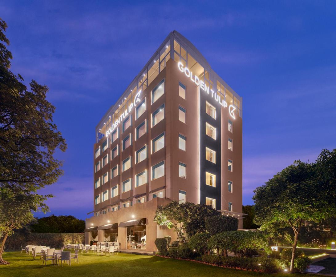 Golden Tulip City Centre Gurgaon Exterior foto